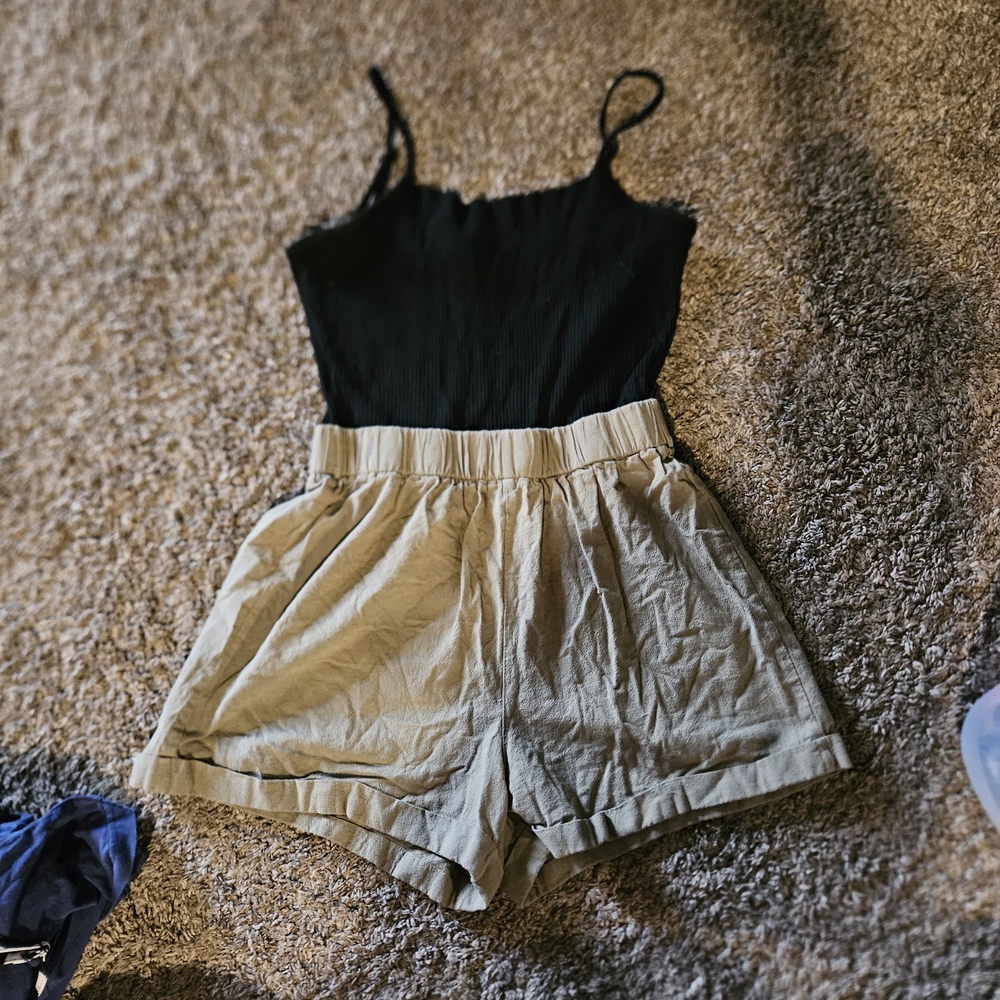 SHEIN Beige High-Waist Casual Shorts